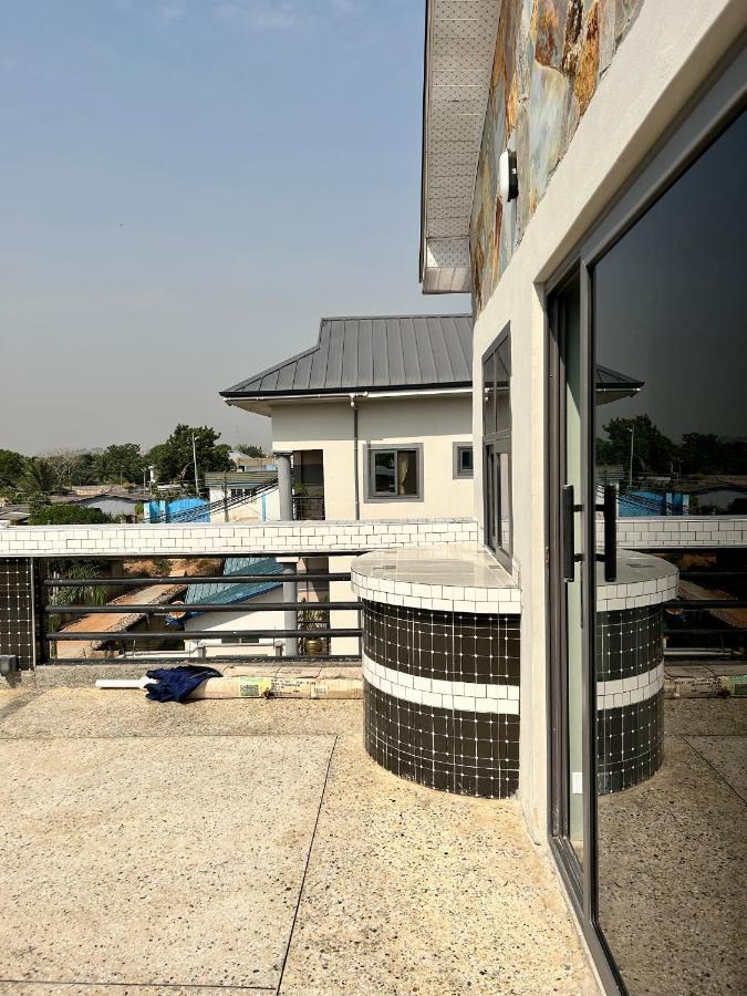 Queen'S Hill Lodge Gbawe Exterior foto