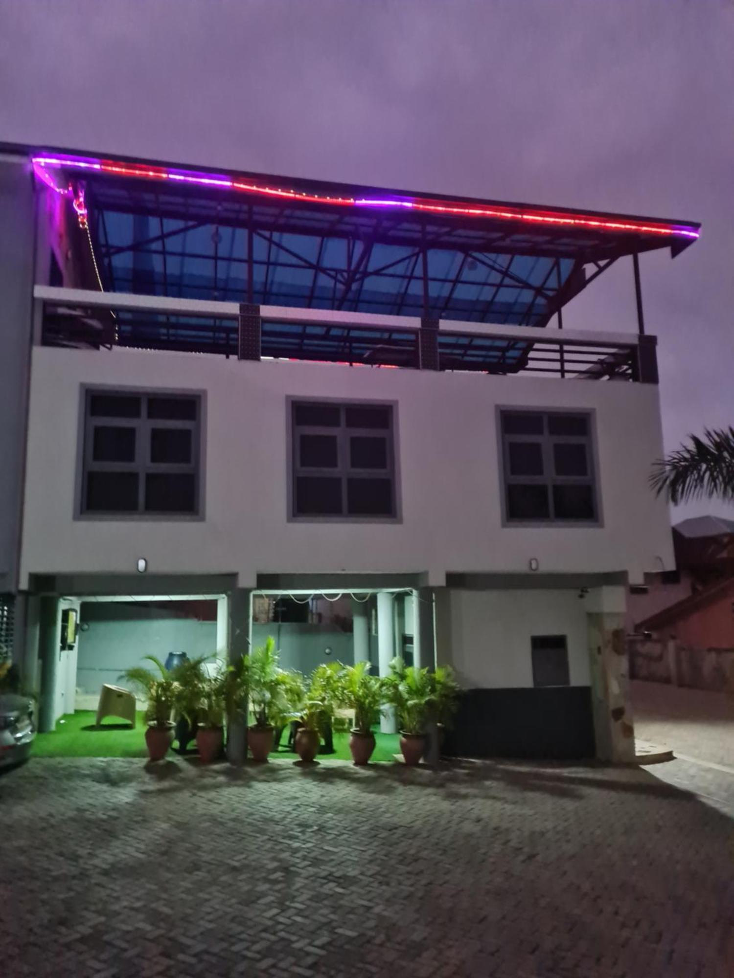 Queen'S Hill Lodge Gbawe Exterior foto